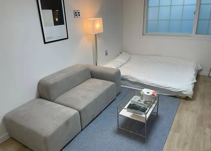 아파트 히어 *